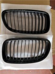 ÖN PANJUR BÖBREK PARLAK SİYAH SET BMW E90 2005-2008