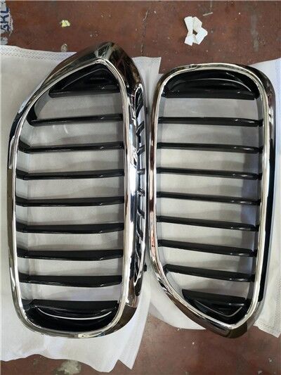 ÖN PANJUR BÖBREK KROM  SİYAH BASİS SET BMW G30 2017>