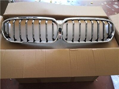 ÖN PANJUR BÖBREK KROM PARLAK SİYAH ÇİFT ÇITALI SET BMW G30 2021>>