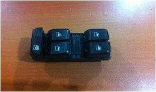 CAM AÇMA DÜĞMESİ SOL A4  08-16/Q5 13-17