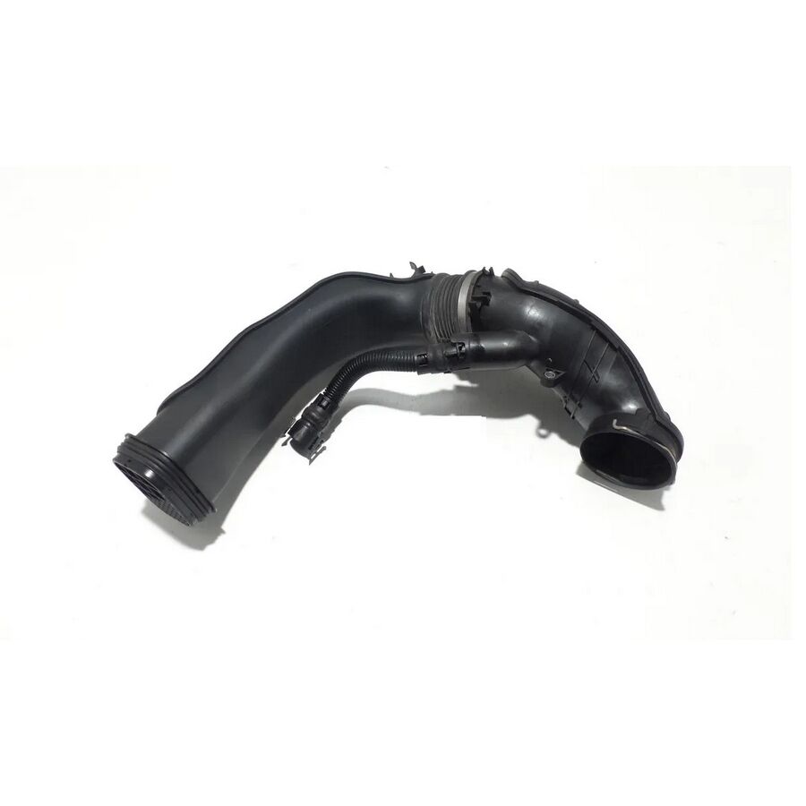 IOE-BMW BMW 13718506702 TEMIZ HAVA BORUSU BMW F07-F10-F11-F01-F02