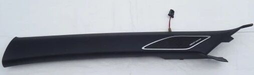 KAPI DİREK KOLON KAPLAMASI SİYAH ÖN SAG GOLF 8 2021>>